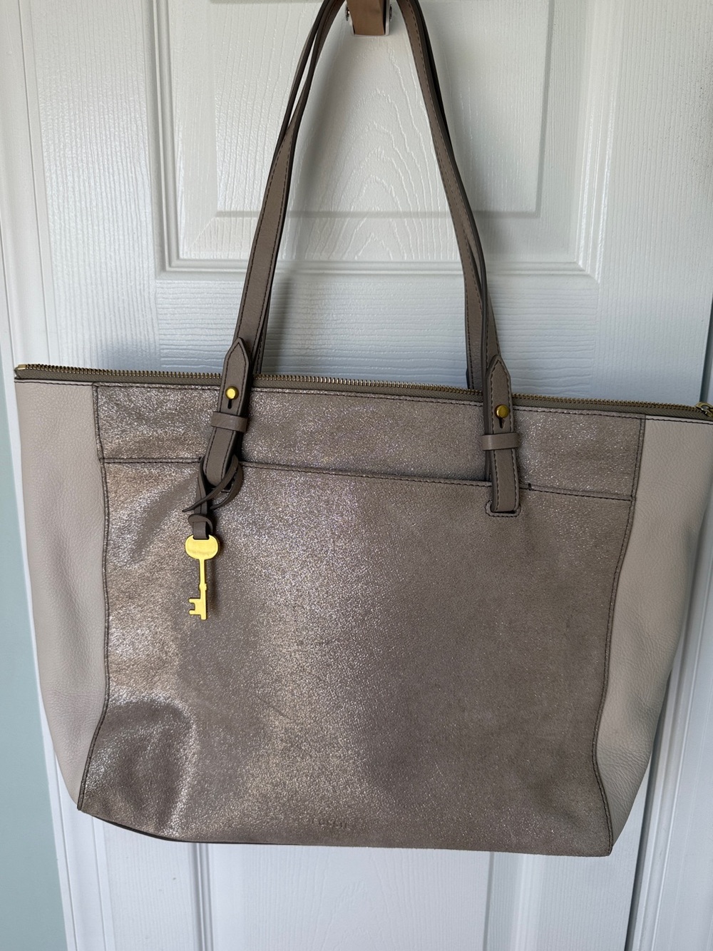 Fossil Metallic Taupe Tote Bag with Key Charm
